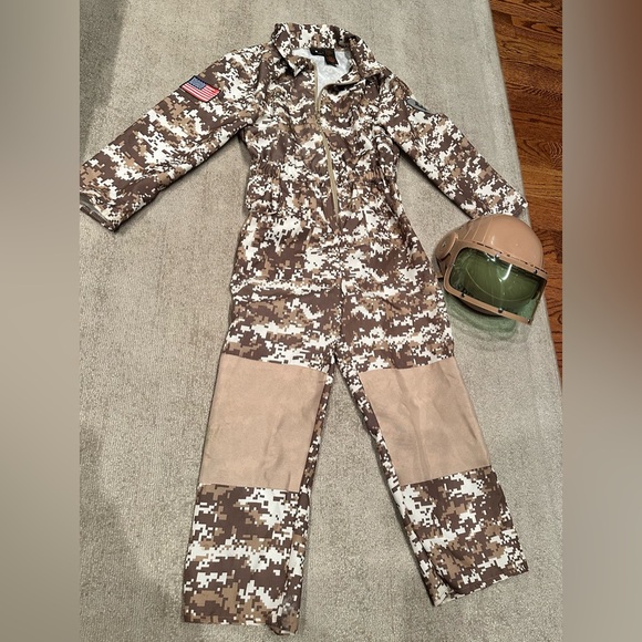 Authentic Kids Other - Kids Digital Camo Pilot/Paratrooper Costume - Brown Camo